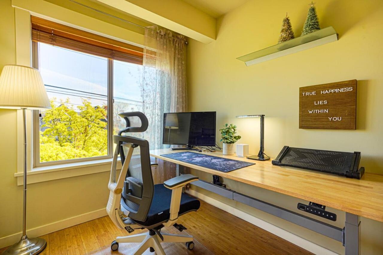 Stylish North Seattle Townhouse- Dual Master Suites Exterior foto