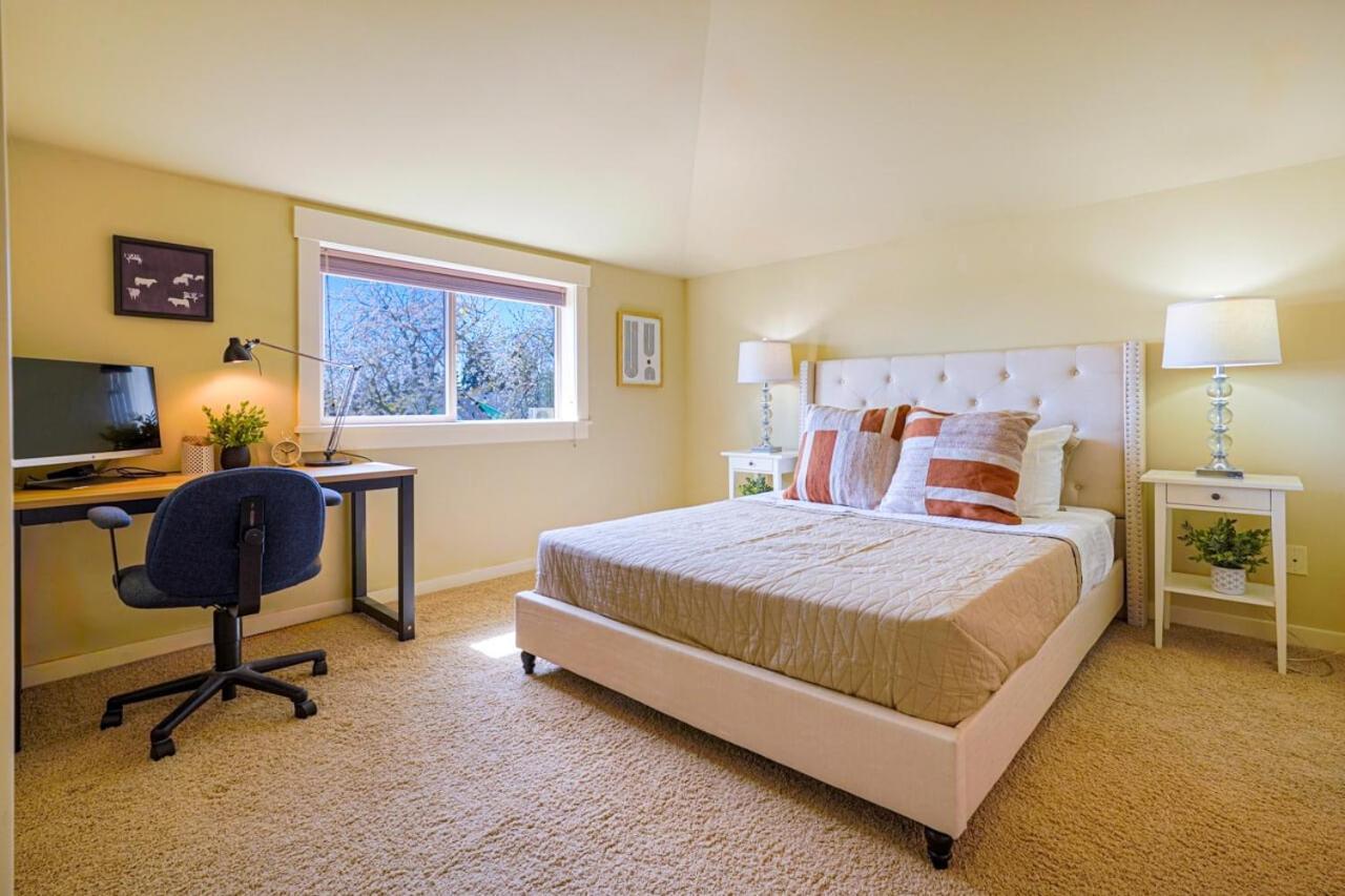 Stylish North Seattle Townhouse- Dual Master Suites Exterior foto
