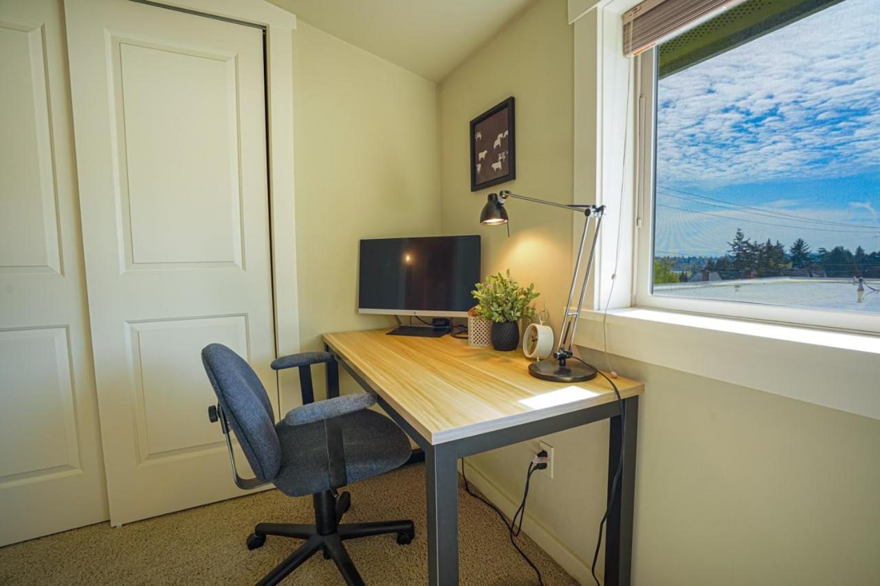 Stylish North Seattle Townhouse- Dual Master Suites Exterior foto